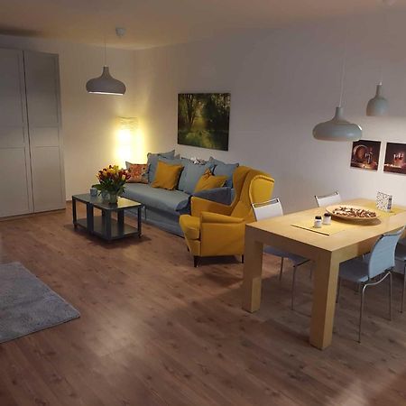 Apartman Pod Kopeckem Lägenhet Mikulov Exteriör bild